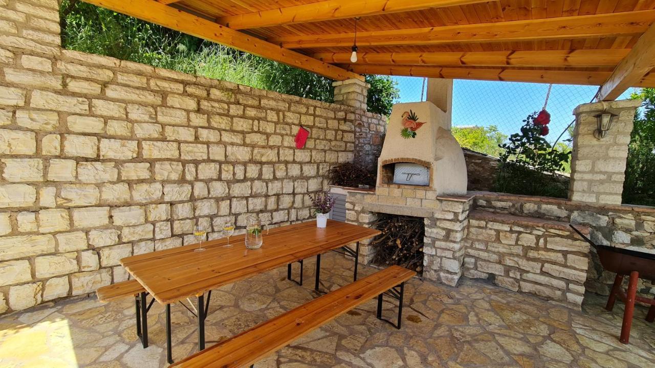 Village Home Next To The Sea Sarandë エクステリア 写真